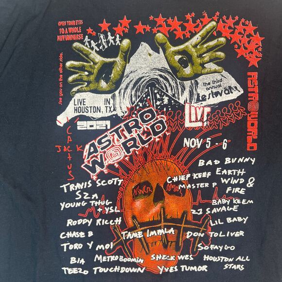 Travis Scott Astroworld Houston Tour 2021 Bad Bunny SZA Lil Baby T-Shirt Sz. XL - Picture 7 of 10